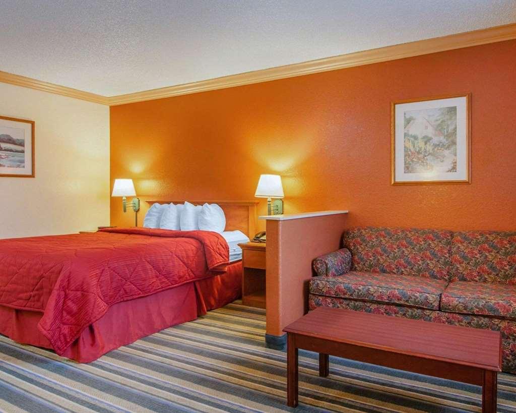 Quality Inn & Suites Medford Airport Habitación foto
