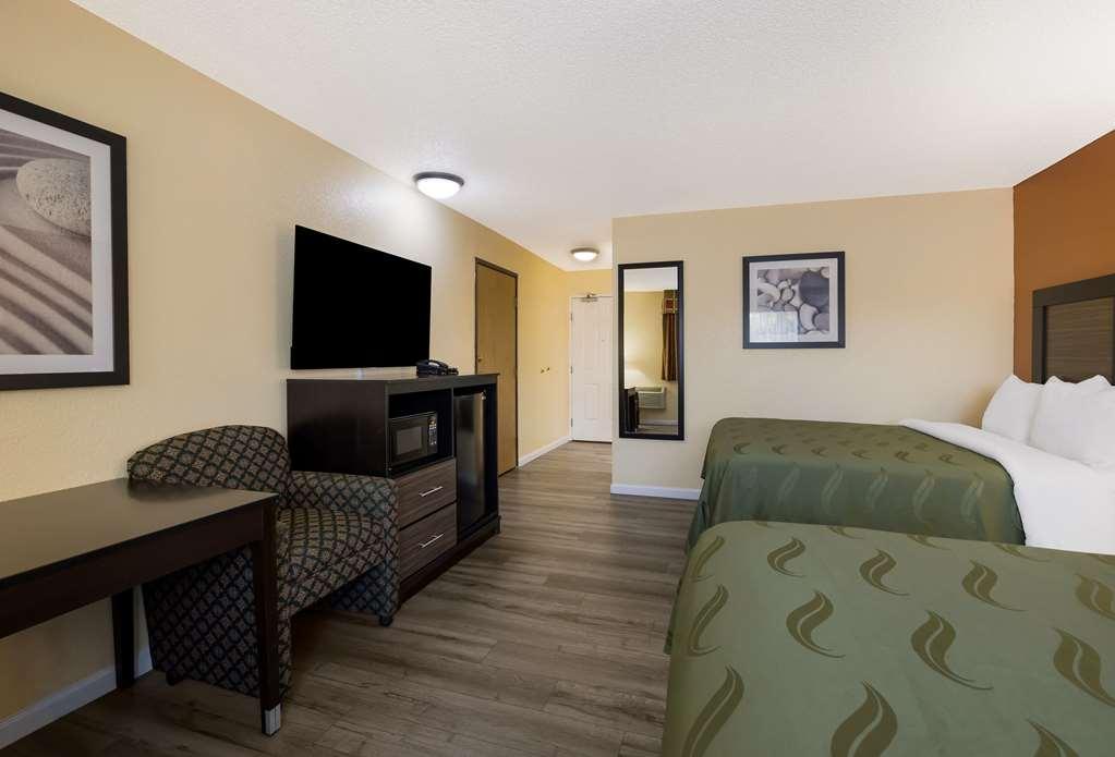 Quality Inn & Suites Medford Airport Habitación foto
